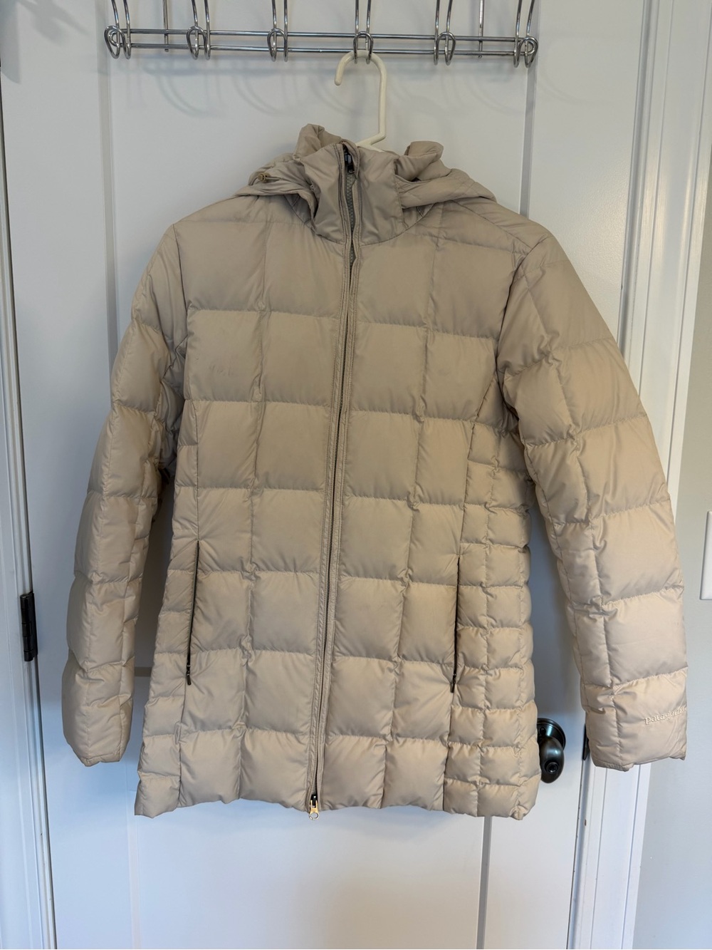 Patagonia Down With It Parka Women’s M Down Puffer Coat Hooded